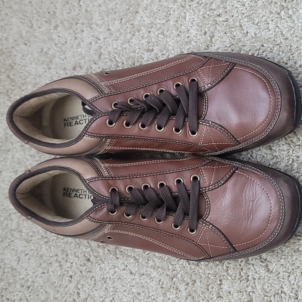 Mens shoes